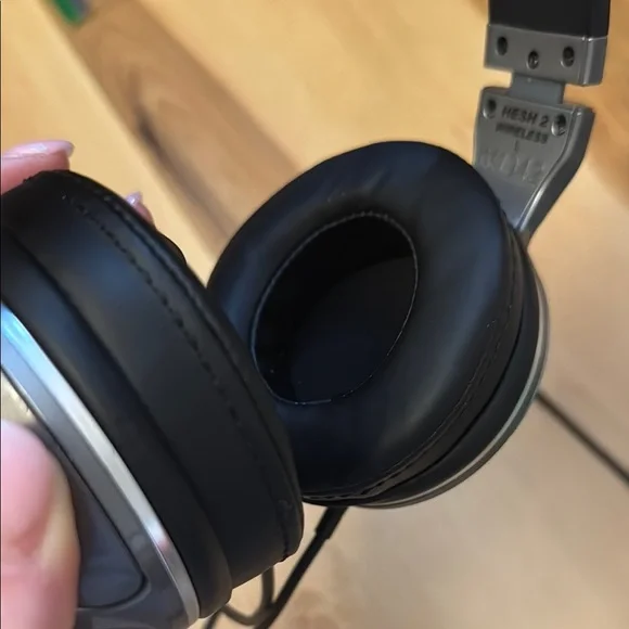 Skull Candy Hesh 2 Bluetooth headphones - Picture 6 of 7